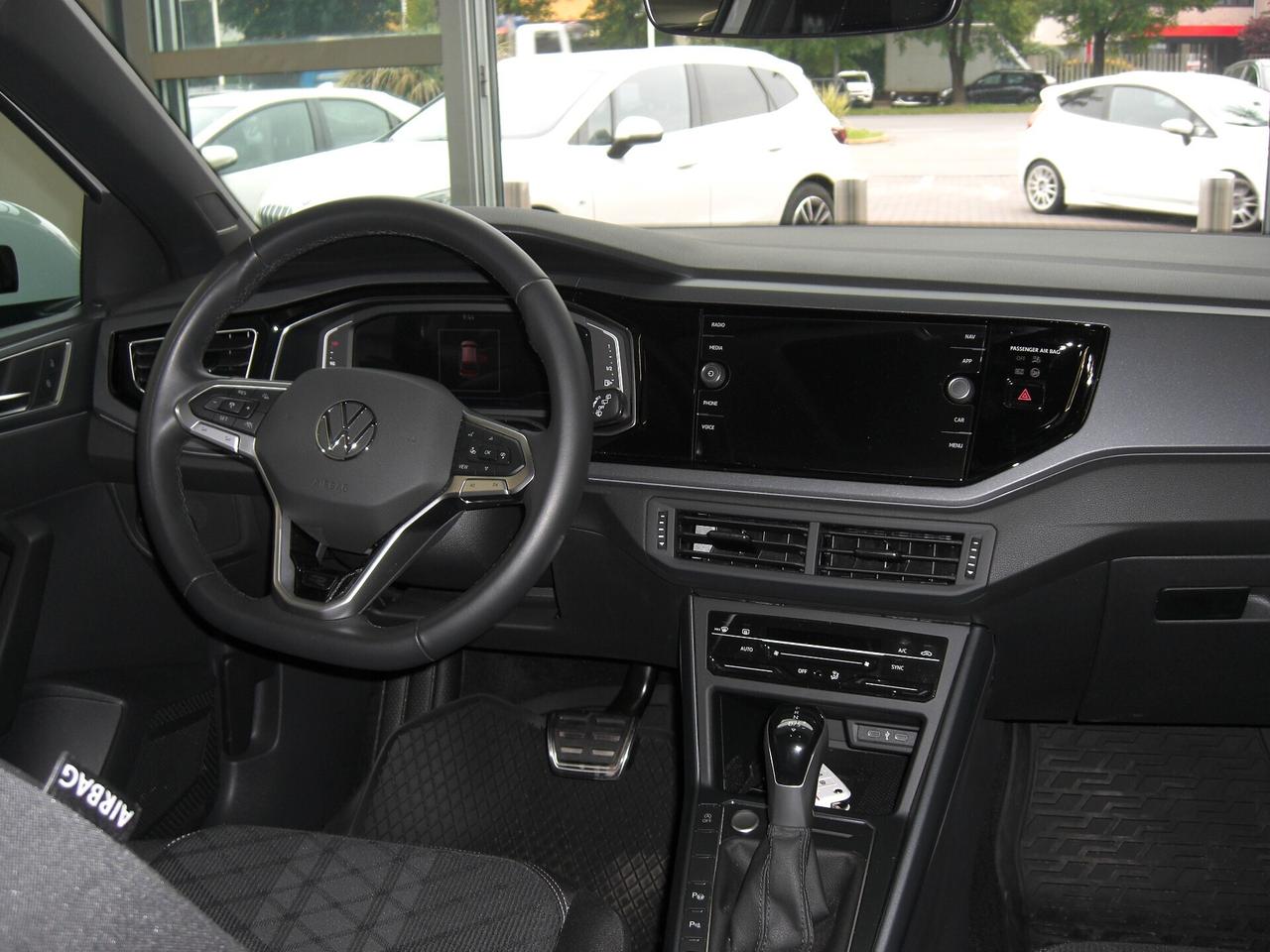 Volkswagen Taigo 1.5 TSI ACT 150 CV DSG R-Line