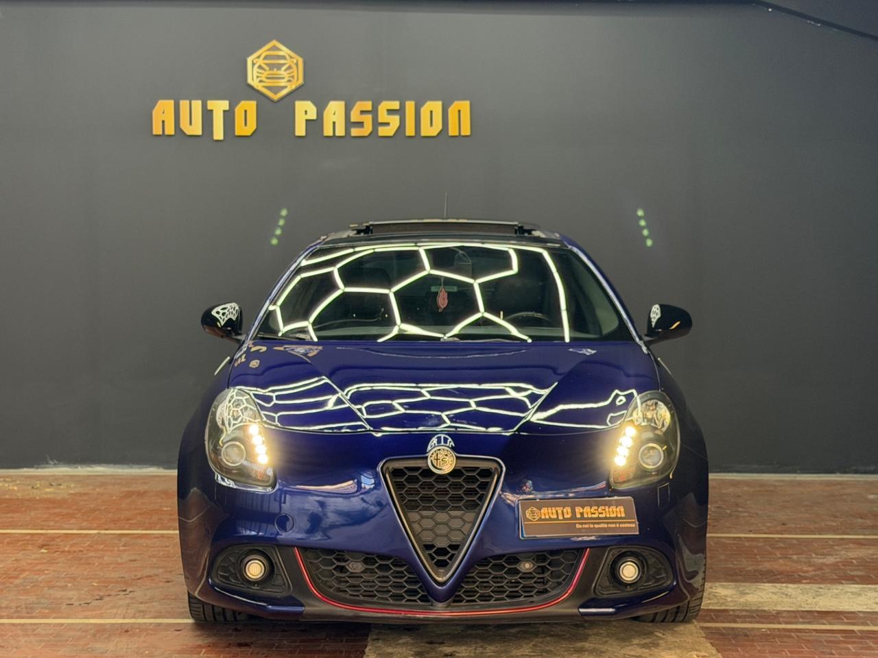 Alfa Romeo Giulietta 1750 Turbo TCT Veloce TETTO PANORAMICO/CARBONIO
