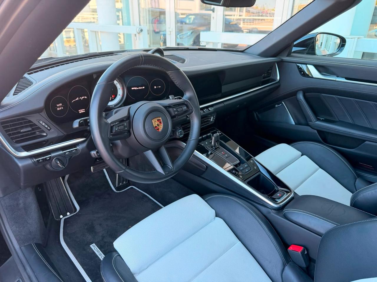 Porsche 911 Turbo S Cabriolet