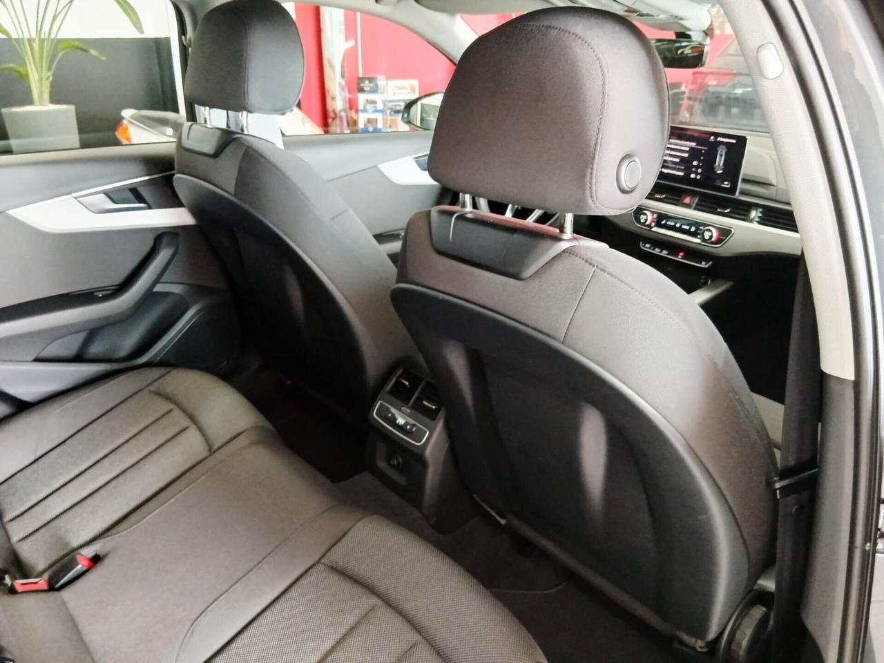 Audi A4 Avant 35 - 2.0 TDI/163 CV S tronic Business Advanced