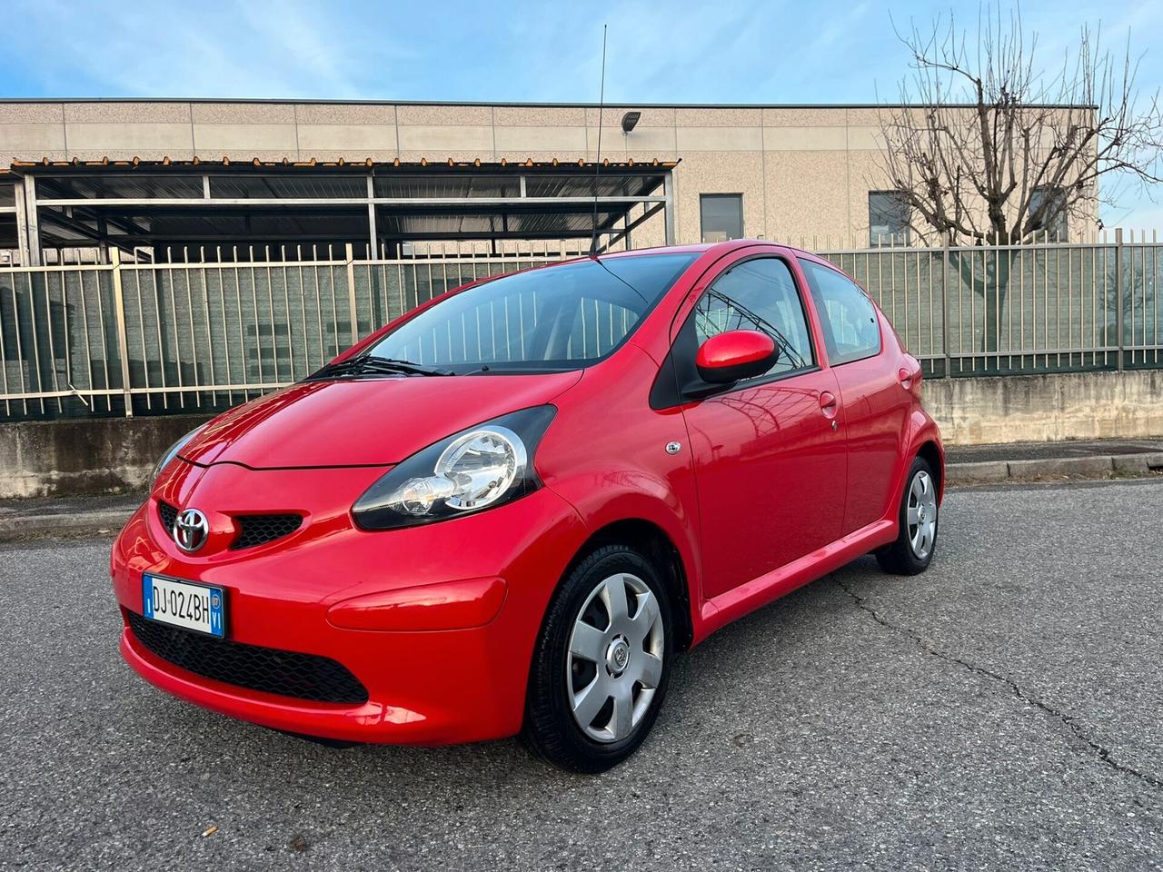 Toyota Aygo 1.0 BENZ SOLO 29.000 KM