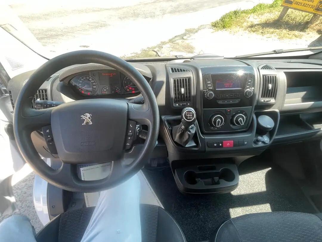 Peugeot Boxer 2.2 BlueHDi 140CV L2H2