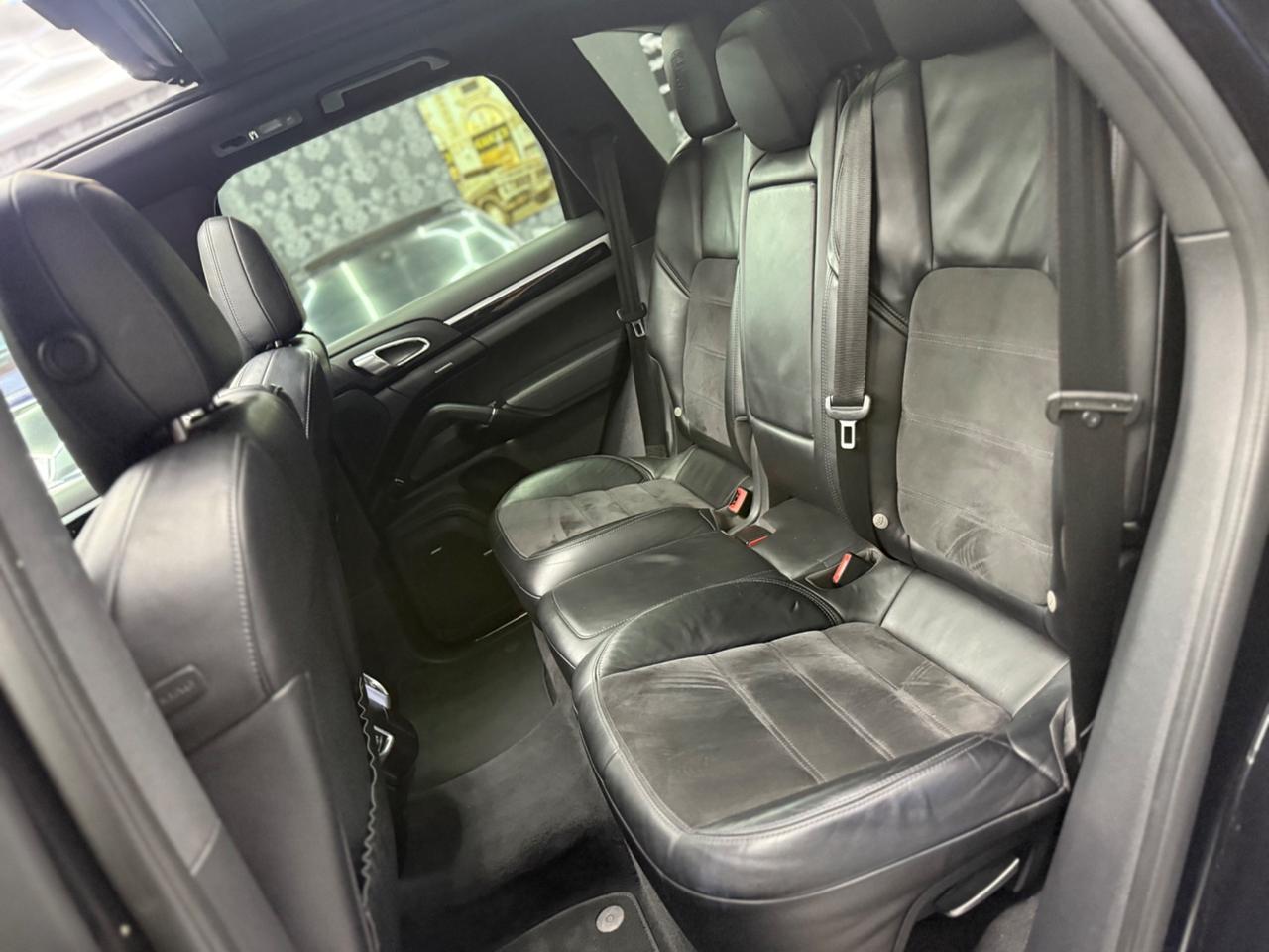 Porsche Cayenne 3.0 Diesel Platinum Edition