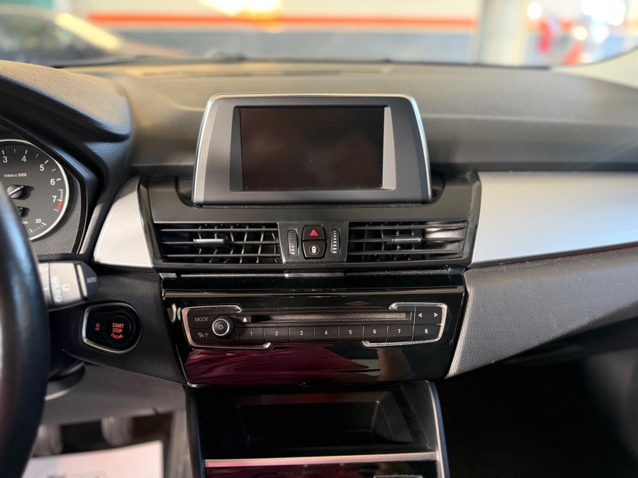 Bmw 2er Active Tourer 218i Advantage NEOPATENTATI