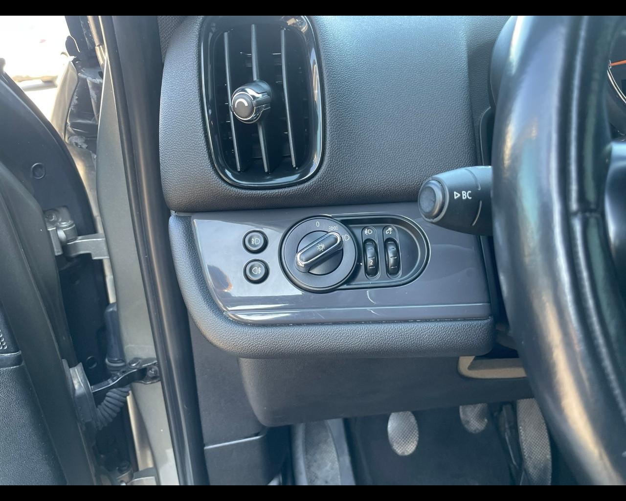 MINI Mini Countrym.(F60) - Mini 1.5 One D Boost Countryman