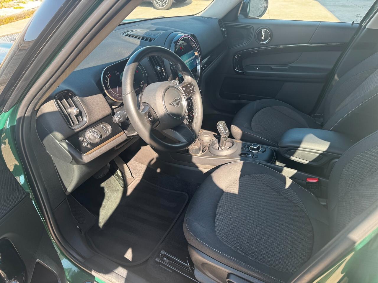 Mini Cooper Countryman 1.5 Essential