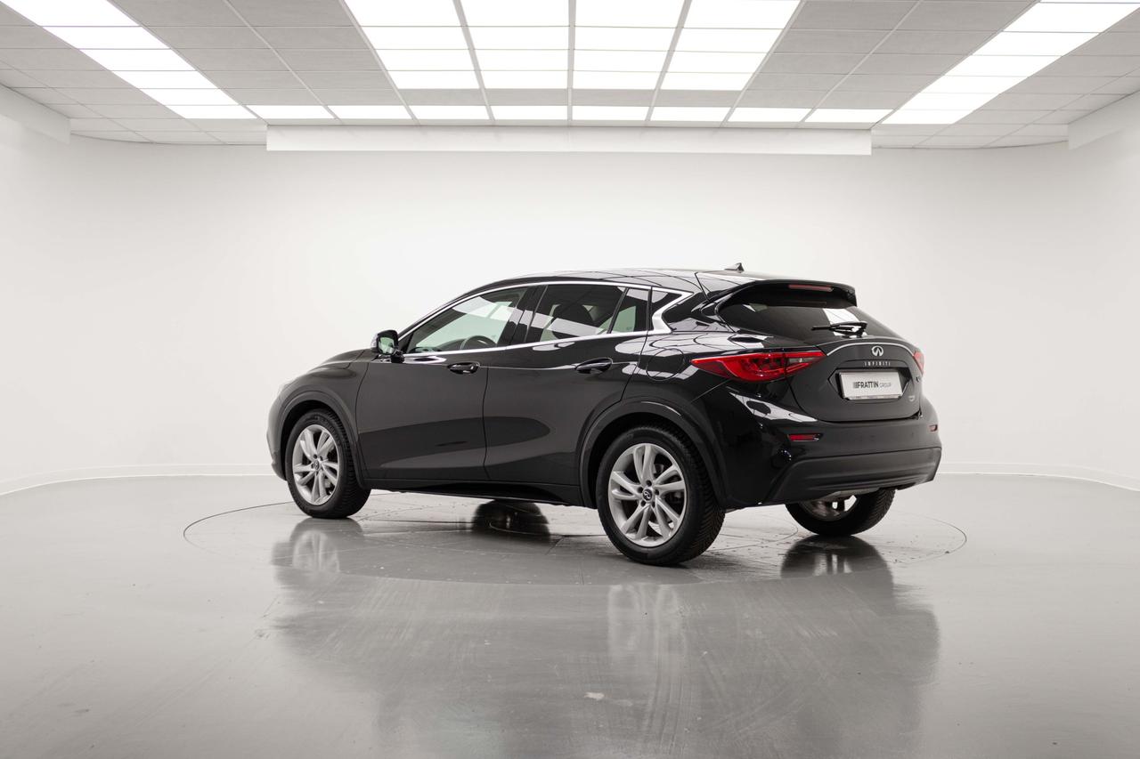 INFINITI Q30 1.5 DIESEL BUSINESS EXECU