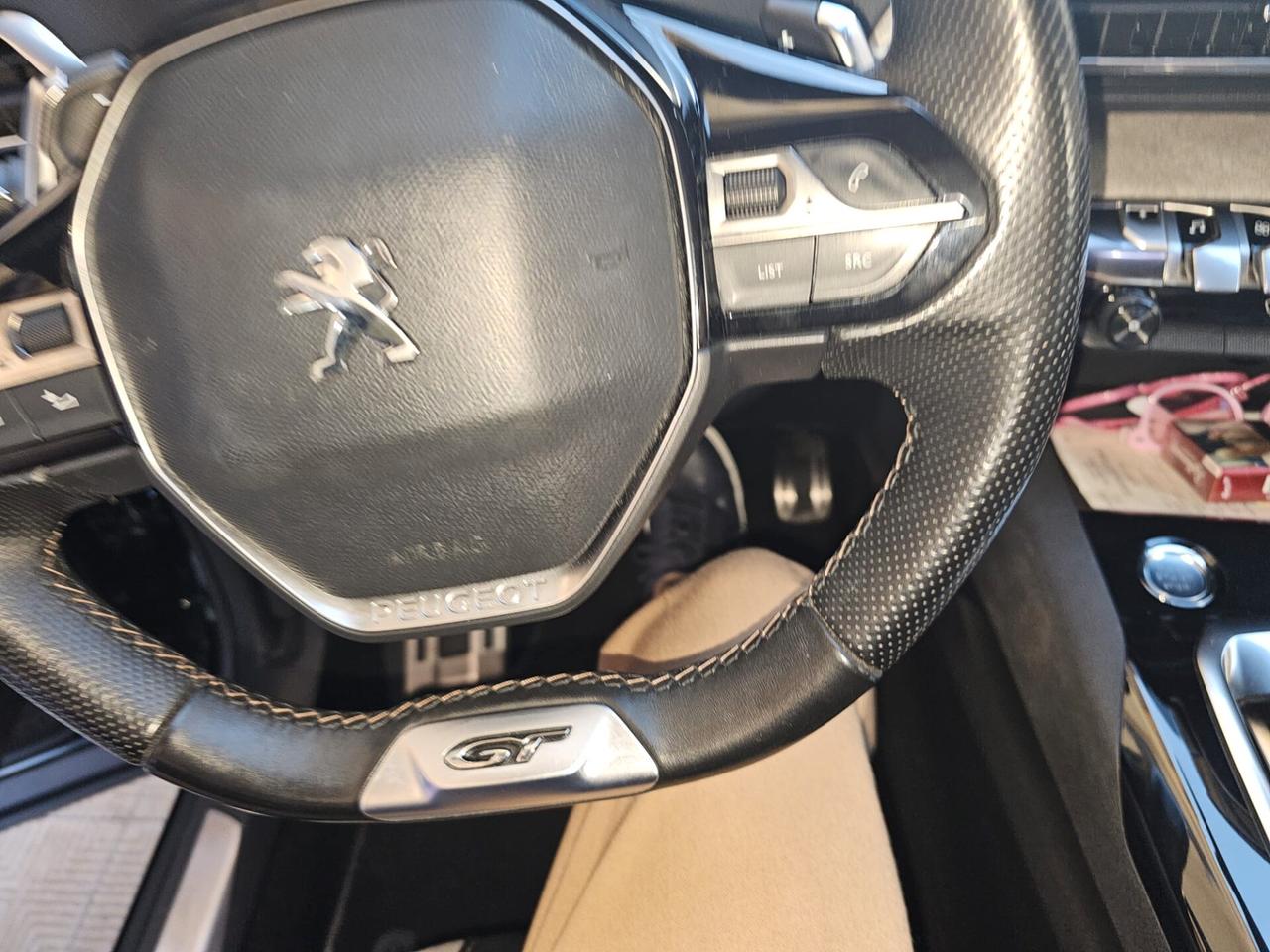 Peugeot 3008 Hybrid4 300 e-EAT8 GT