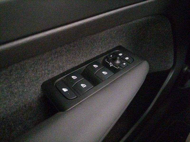 Volvo XC40 1.5 t2 Momentum Pro auto my21