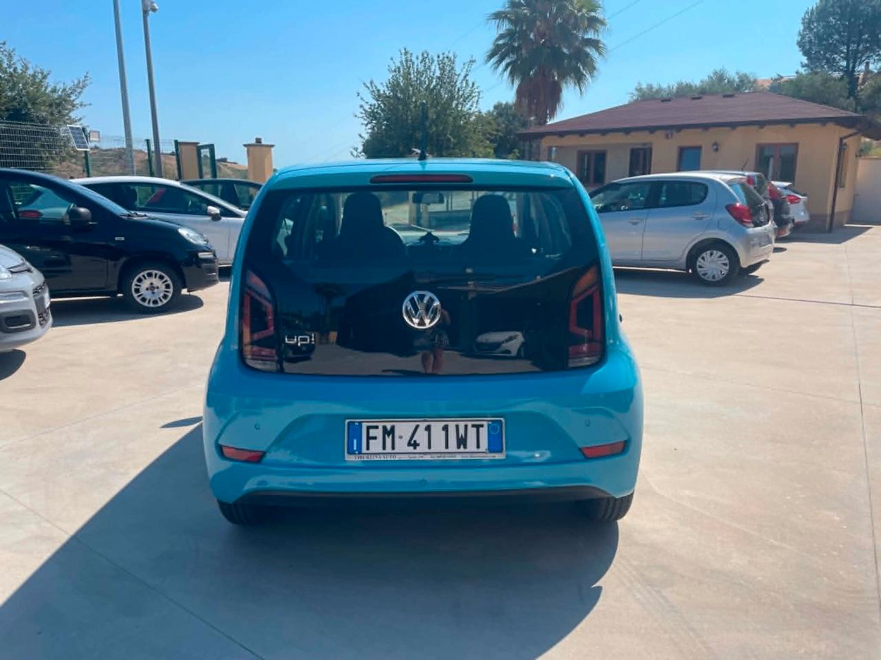 Volkswagen up! 1.0 5p. move