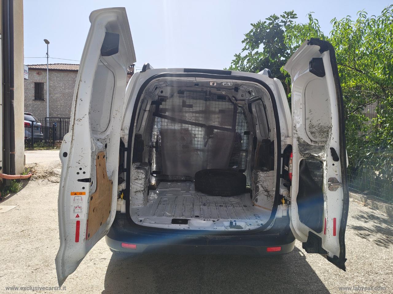 Transit Courier 1.5 TDCi 75CV Van Entry