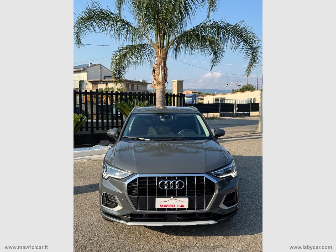 AUDI Q3 35 TDI S tronic Business Advanced