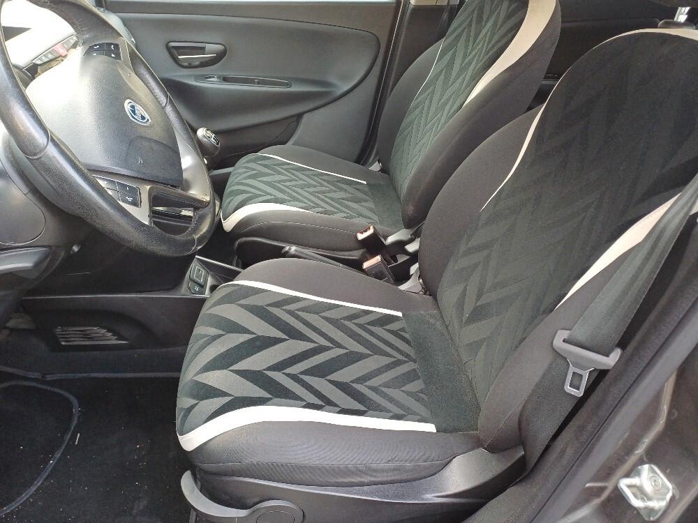 Lancia Ypsilon 1.200 5 Porte Gold
