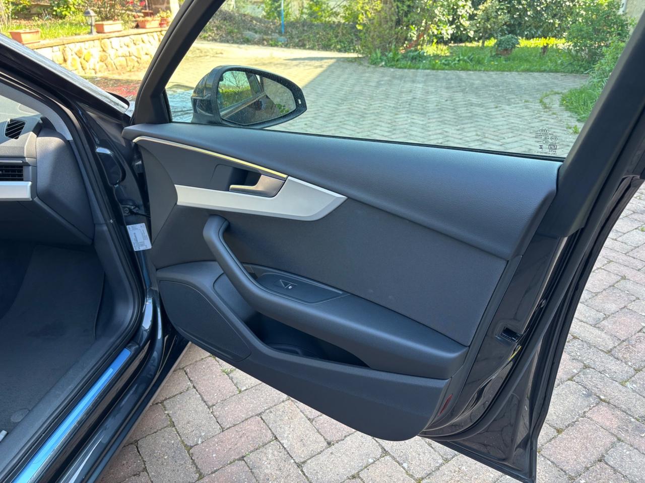 Audi A4 Avant 30 TDI/136 CV S tronic SW