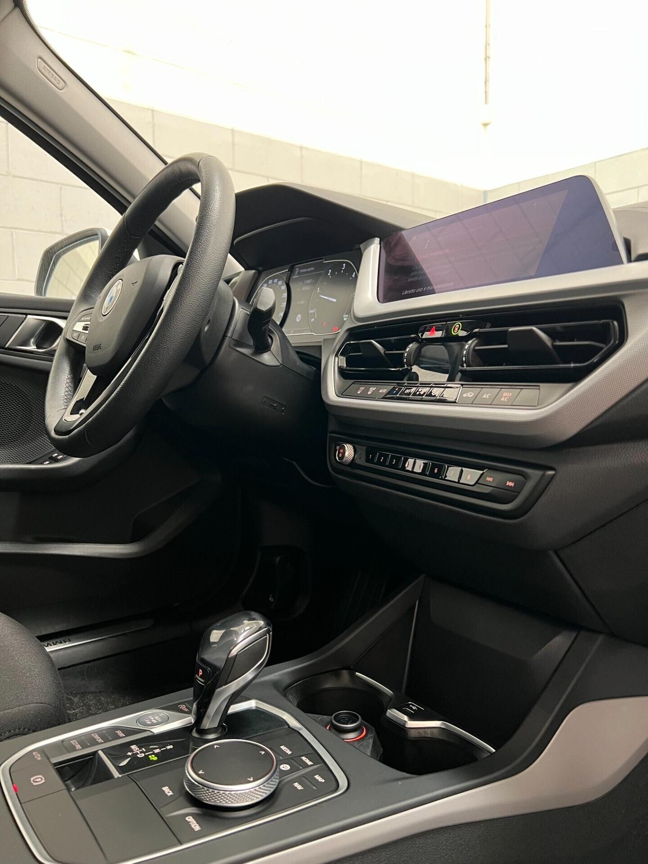 BMW SERIE 1 - 118D Business Advantage