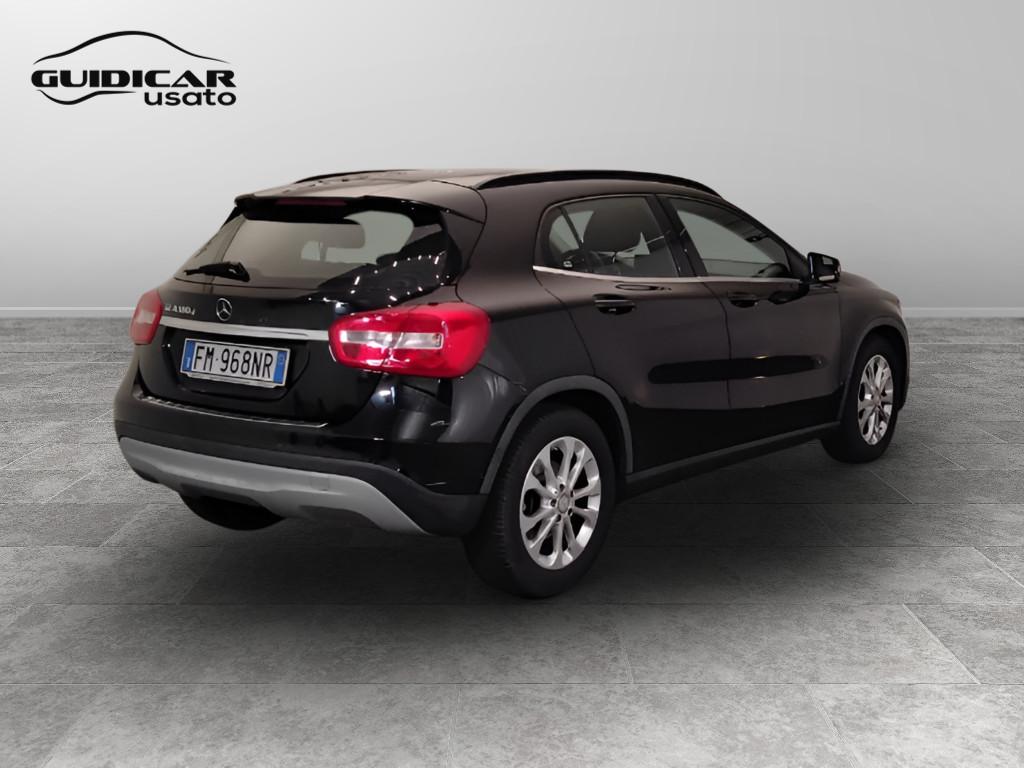 Mercedes-Benz GLA-X156 2017 - GLA 180 d Sport