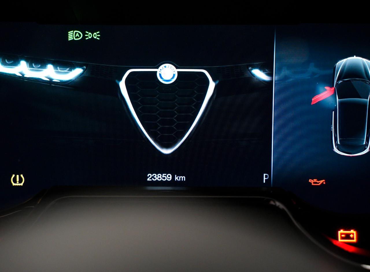 Alfa Romeo Tonale 1.6 diesel 130 CV TCT6 Tributo Italiano