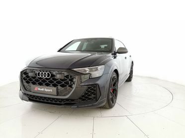 Audi Q8 RS 4.0 mhev 48V performance 640cv tiptronic