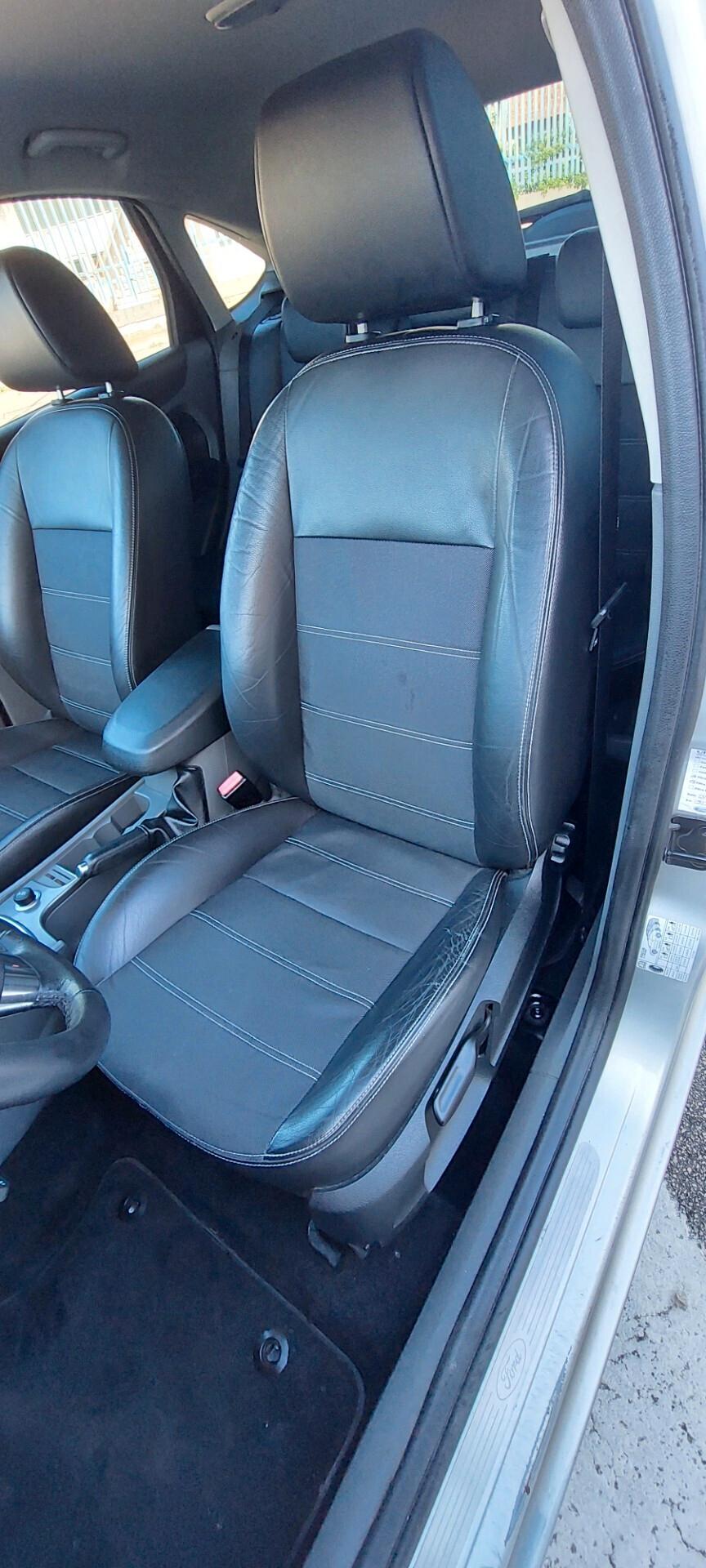FOCUS 1,6 DIESEL 110 CV TITANIUM TELEFONO LEGA POCHI KM PELLE IMPECCABILE FULL FULL
