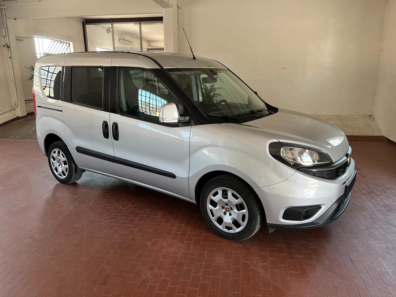 Fiat Doblo 1.6 MJT 120CV PC Combi N1 Autocarro 5 posti