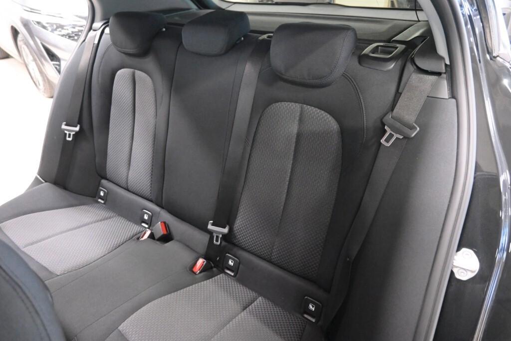 BMW 116D 115CV STEPTRONIC BUSINESS ADVANTAGE ( FARI LED - CRUISE - NAVI - MIRROR - PDC )