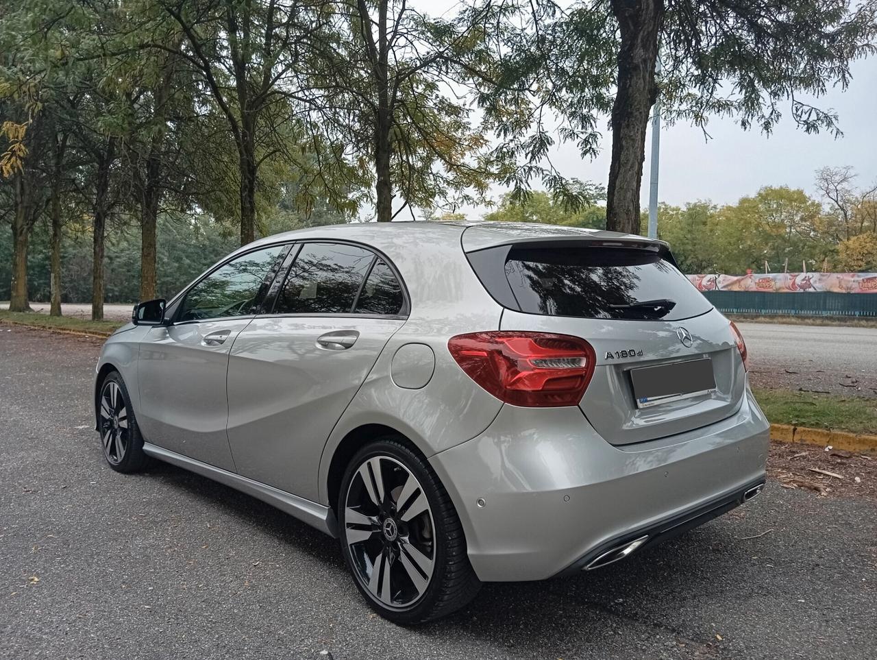 Mercedes-benz A 180 d A180 Automatic Sport Permute