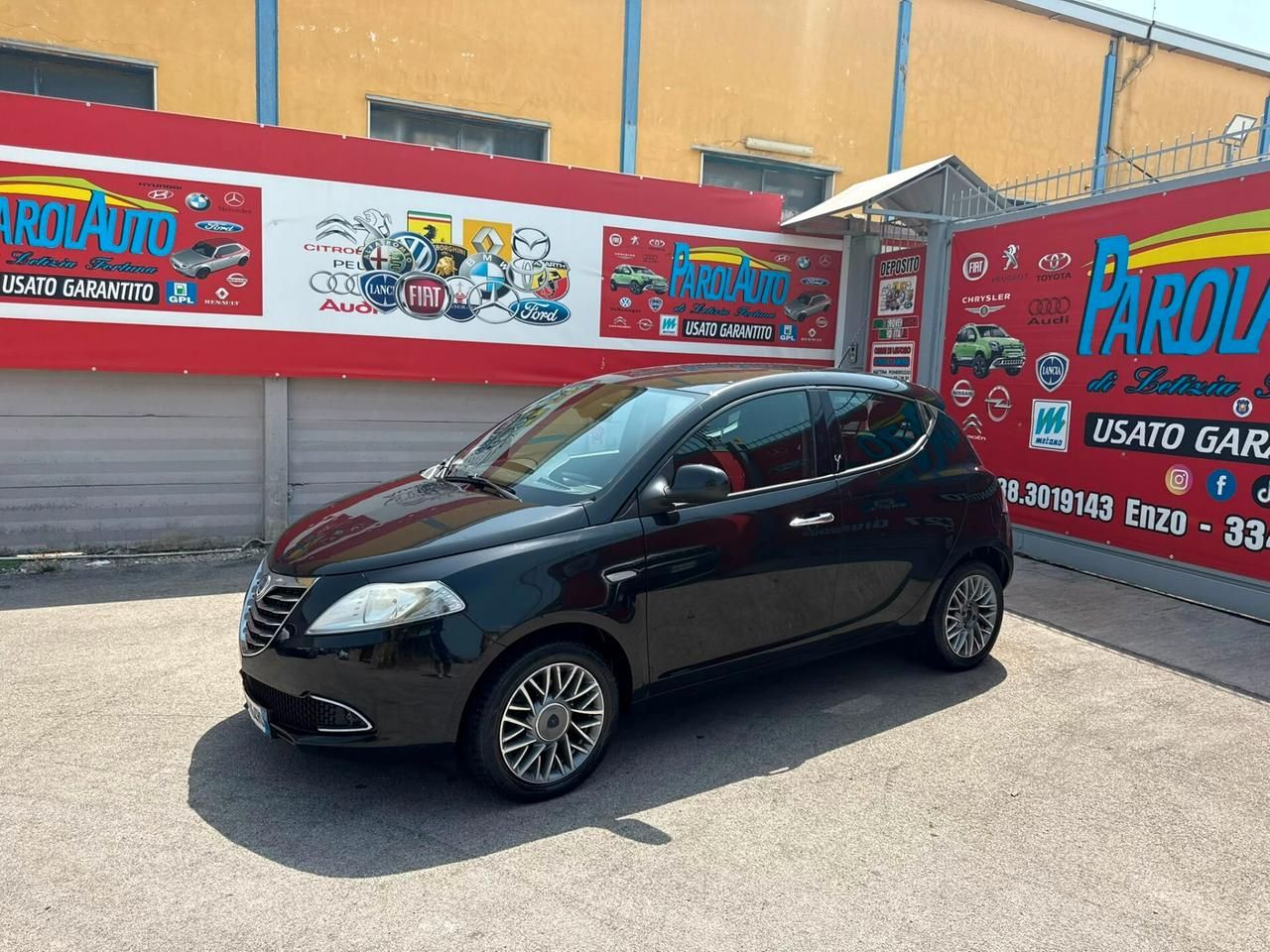 Lancia Ypsilon 1.3 MJT 95cv Silver - 2012