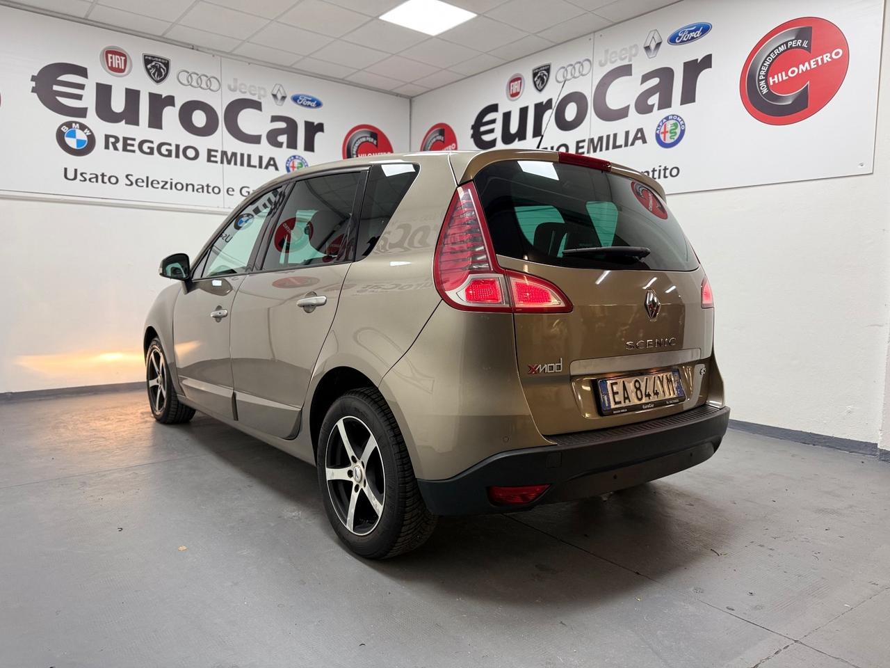 Renault Scenic X-Mod 1.5 dCi 110CV Luxe 01/2010 euro 5 NEOPATENTATI