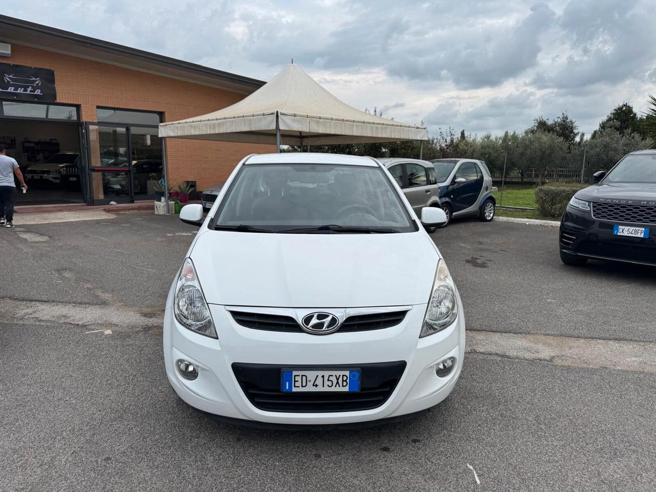 Hyundai i20 1.2 BENZ 5P KM 81000 2010