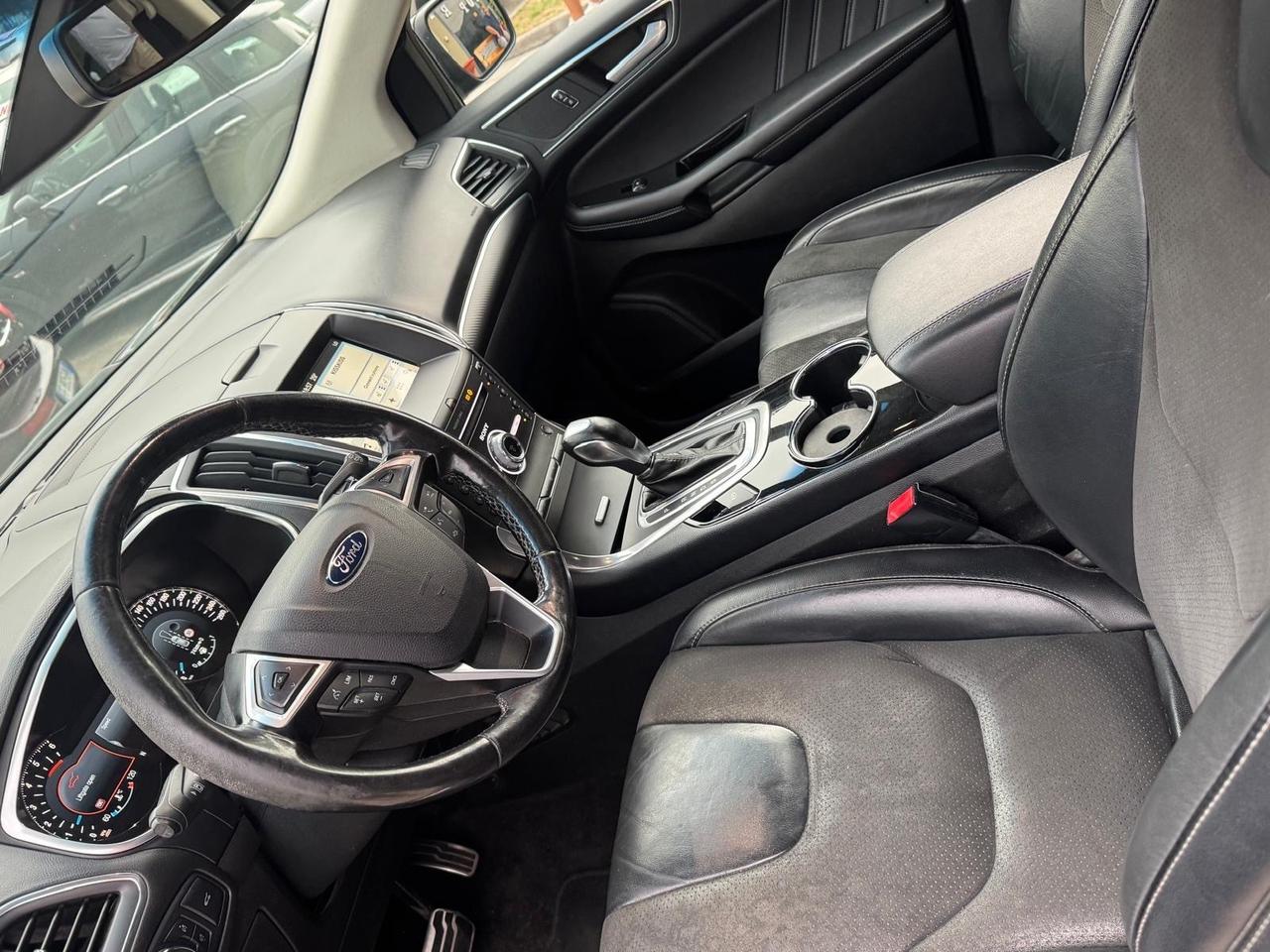 Ford Edge 2.0 TDCI 210 CV AWD S&S Powershift ST Line