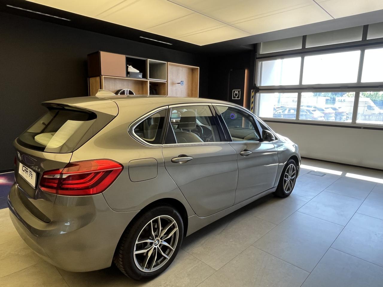 BMW 218d Active Tourer Luxury