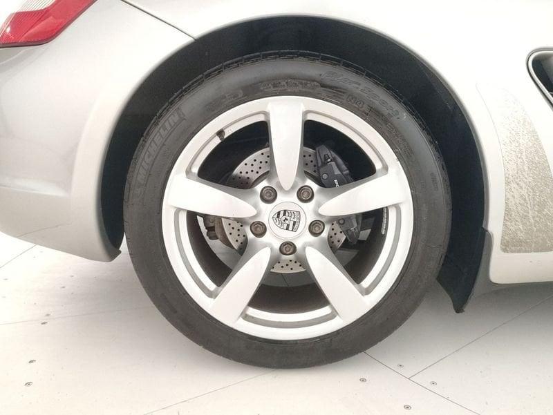 Porsche Cayman 2.7