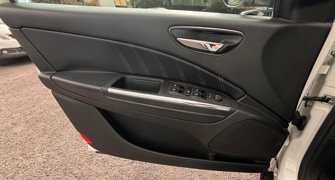 Lancia Delta 1.6 MJT DPF Selectronic Platinum