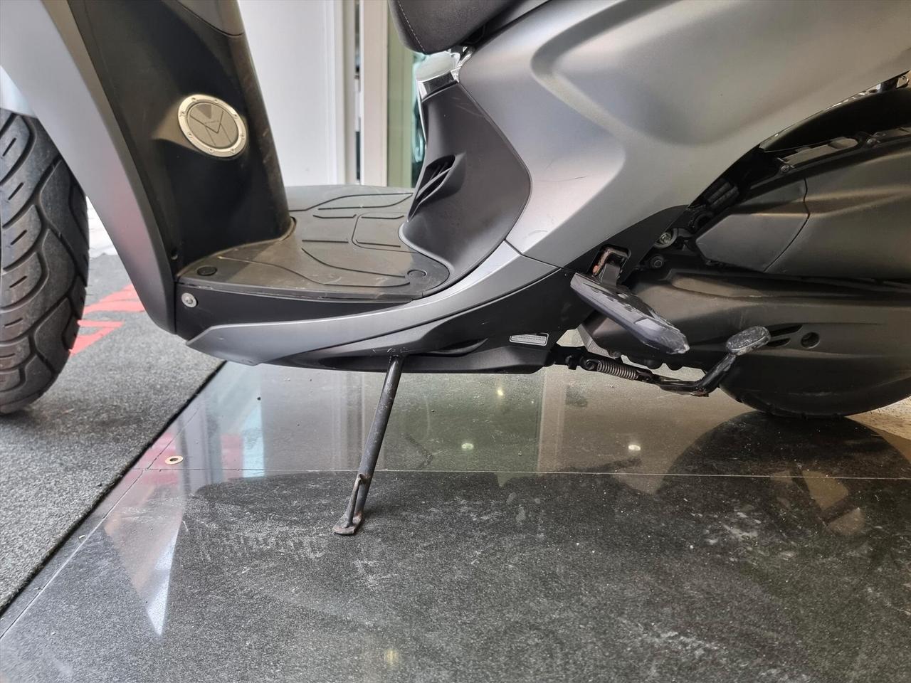 Kymco People 125