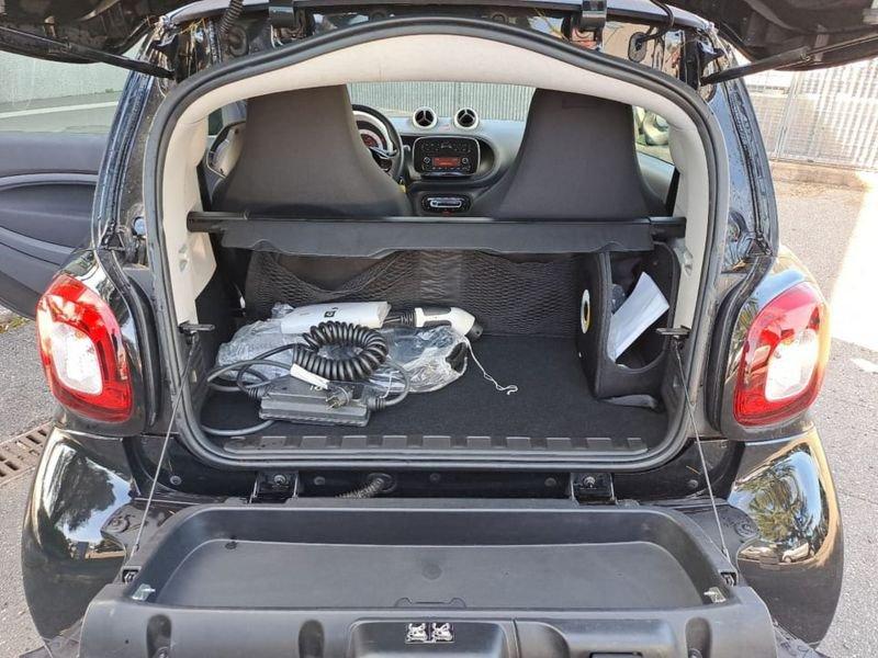 smart fortwo EQ PURE 4,6KW