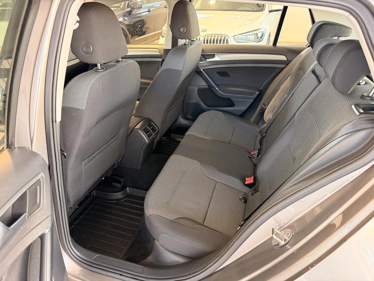 Volkswagen Golf 1.6 TDI 5p. Trendline BlueMotion Technology