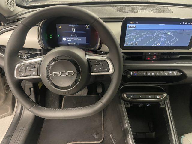 FIAT 600 1.2 Hybrid 110 CV DCT MHEV La Prima