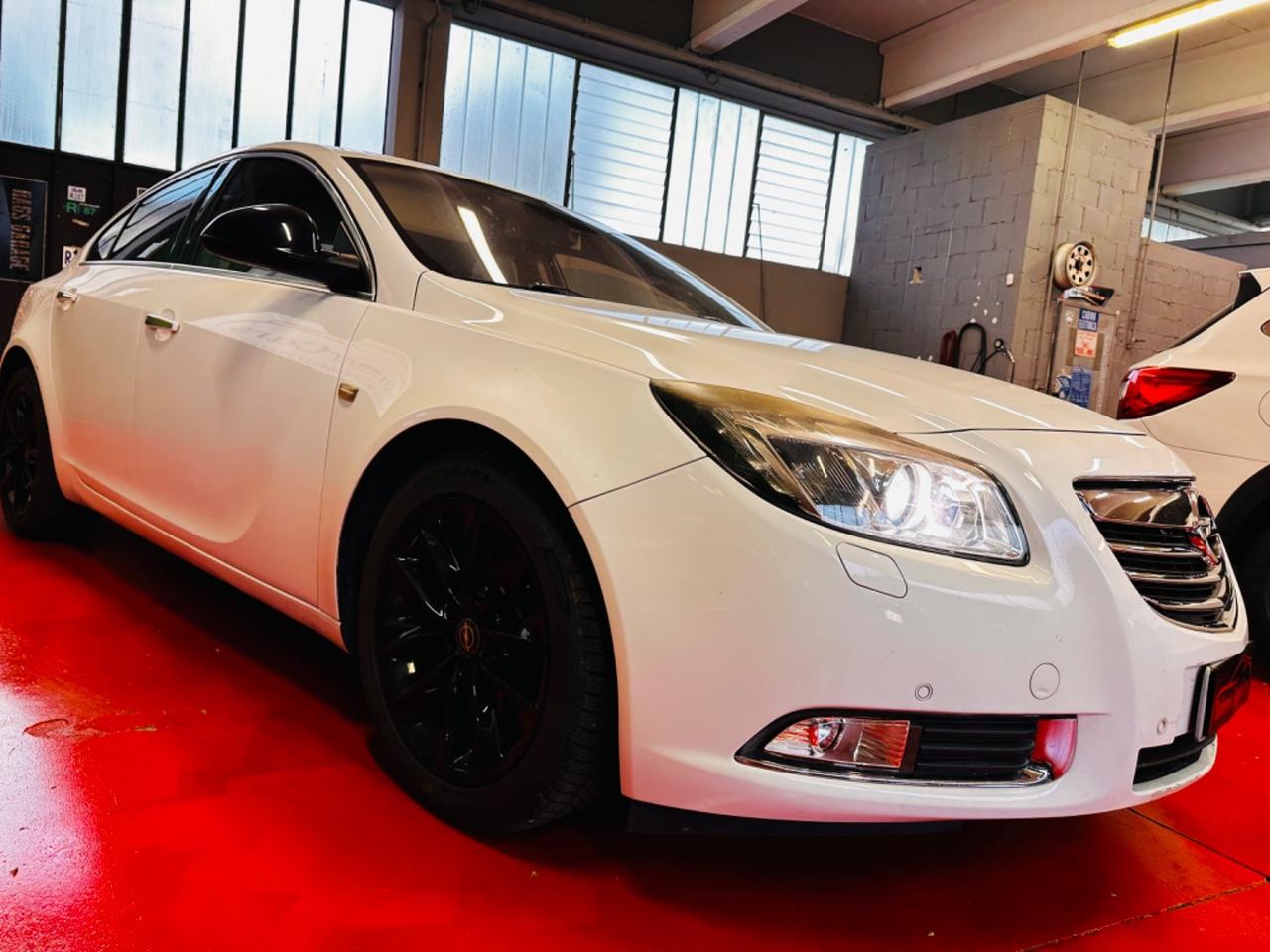 Opel Insignia 2.0 Turbo 220CV Benzina - GPL