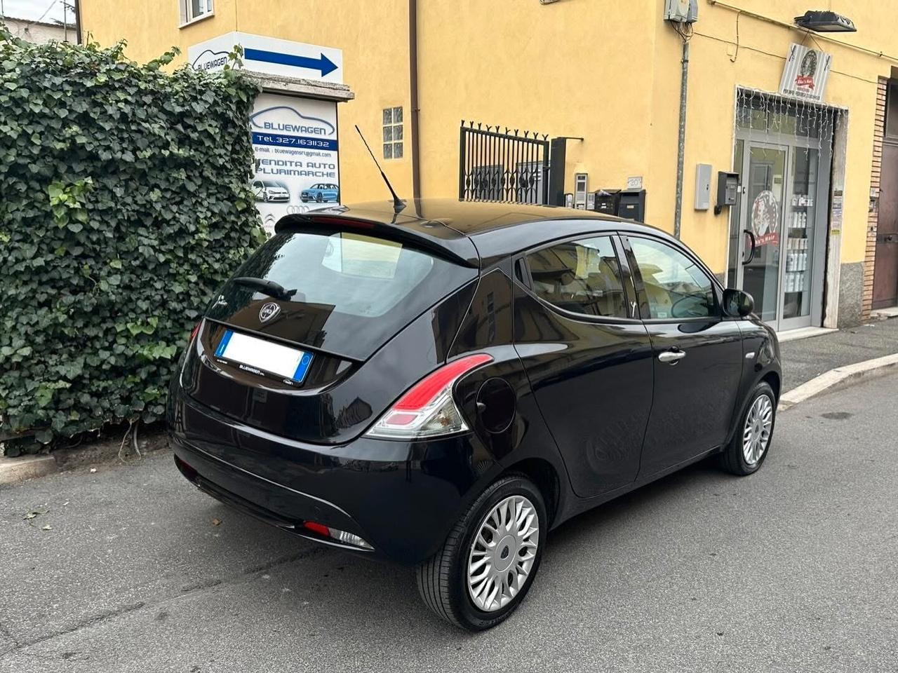 Lancia Ypsilon 1.2 69 CV 5 porte FINANZIABILE