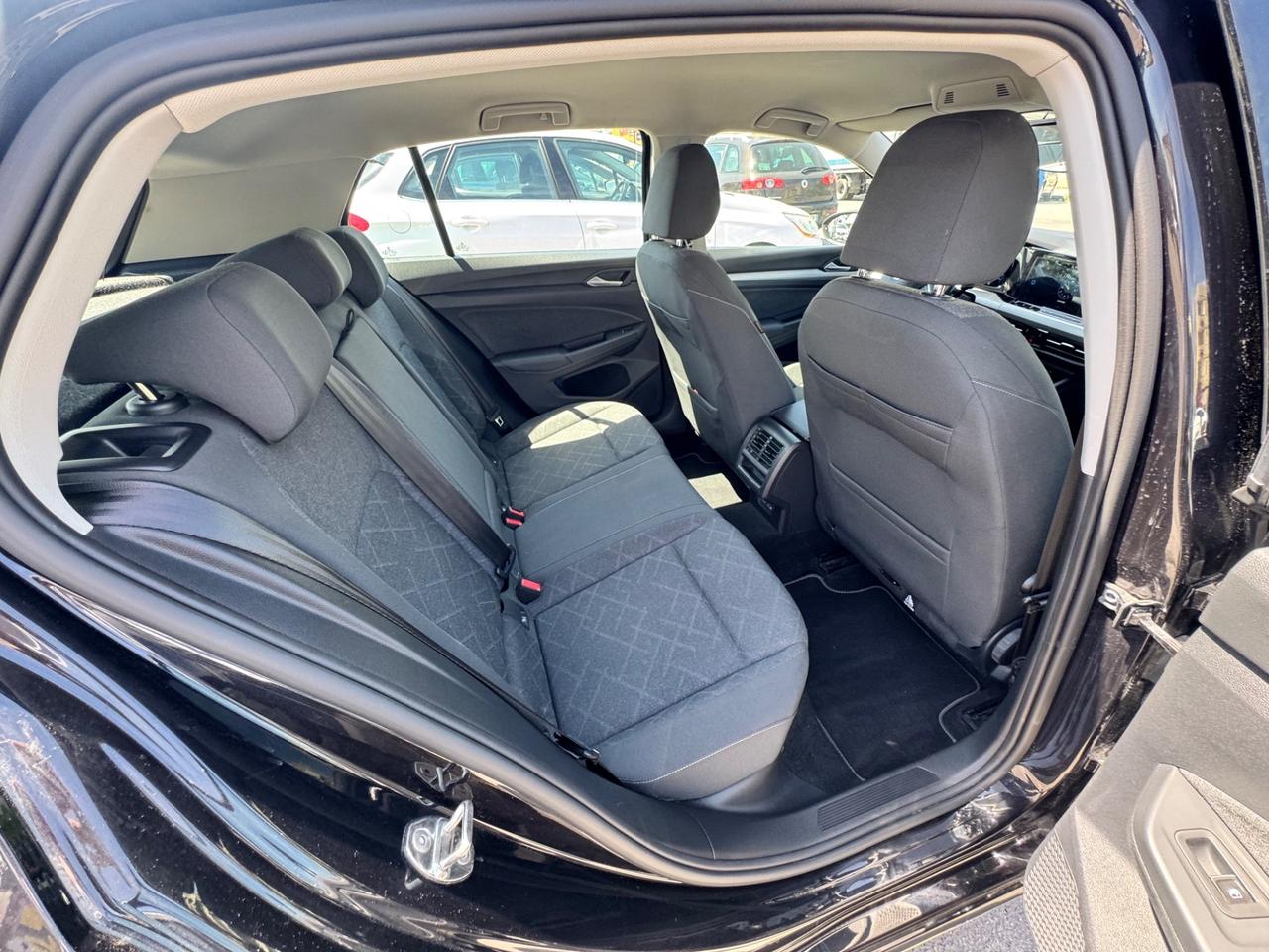 Volkswagen Golf 2.0 TDI DSG SCR Style Prezzo Promo Finanziamento In Sede Senza Finanziamento Il Prezzo Sara' Di Euro 20000.00