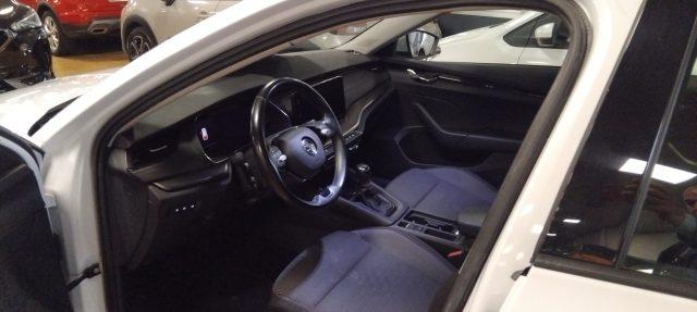SKODA Octavia 2.0 TDI SCR Wagon Executive