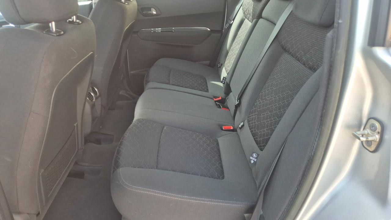 Peugeot 3008 1.6 HDi 115CV Business