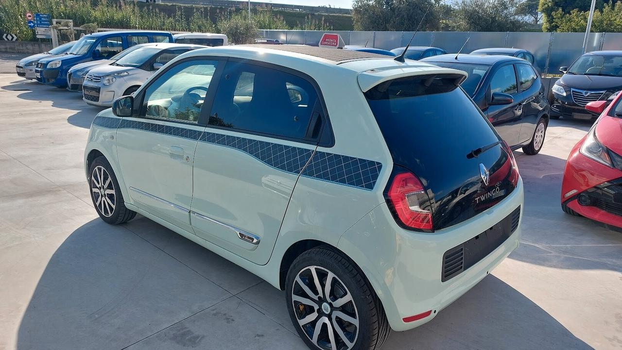 Renault Twingo TCe 90 CV AUTOMATICA con blockshaft