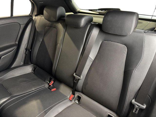 MERCEDES-BENZ A 180 Sport