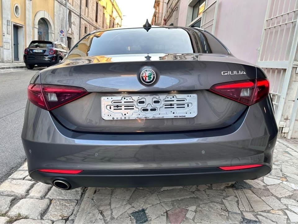 Alfa Romeo Giulia 2.2 Turbodiesel 136 CV Business