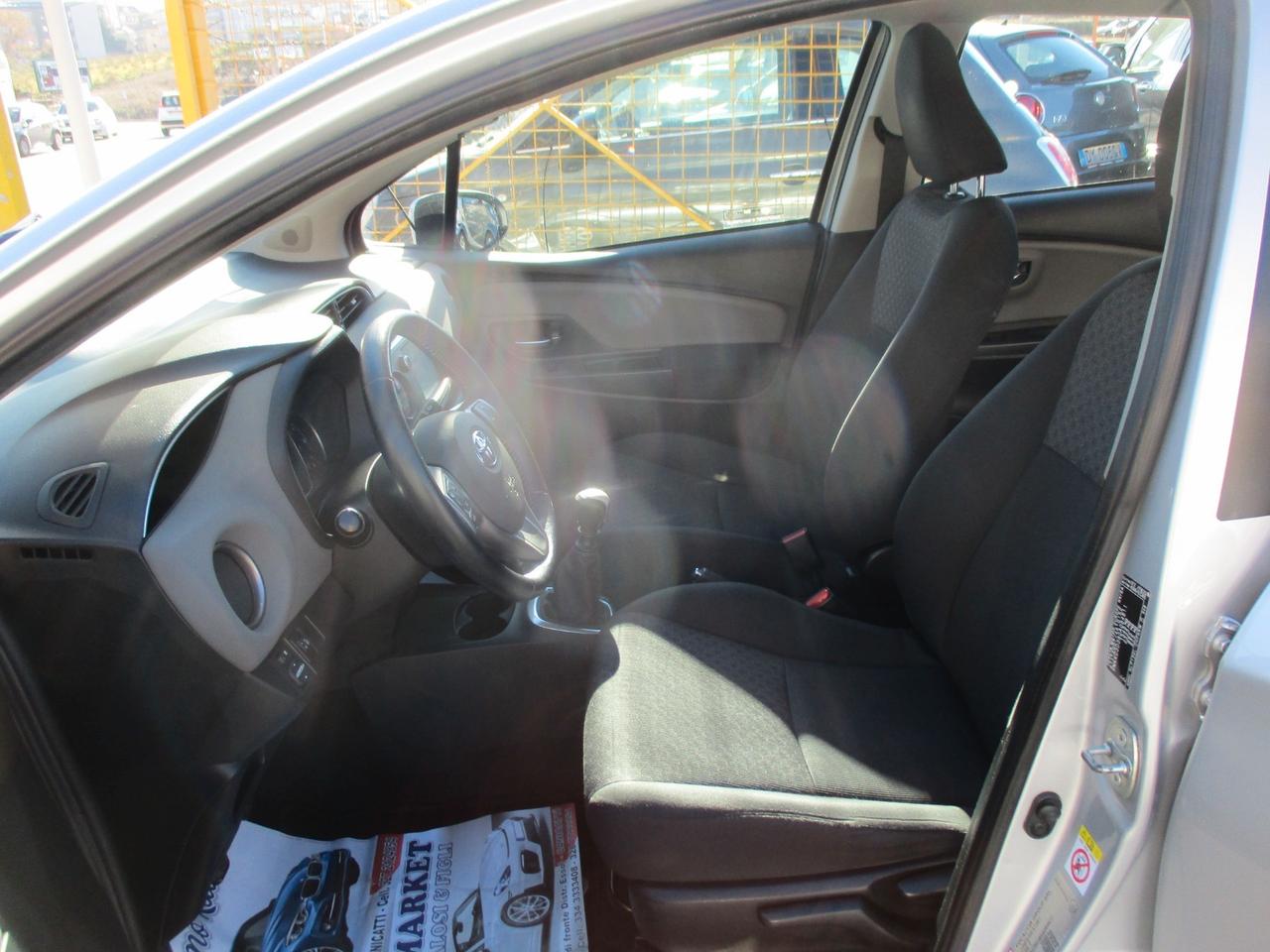 Toyota Yaris 1.4 D-4D 5 porte FULL OPT (NAVI)