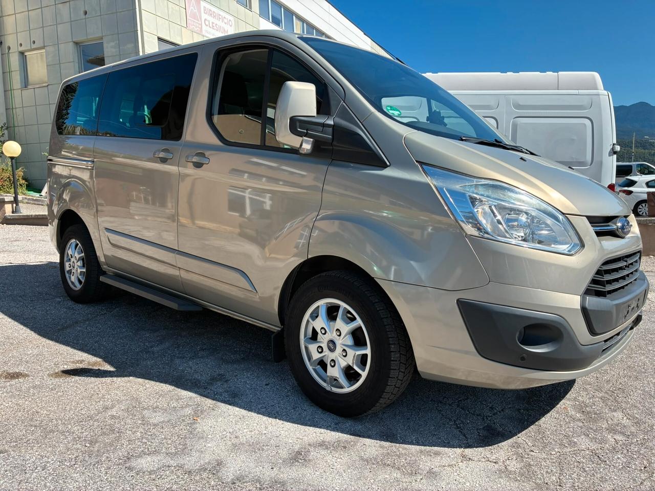 FORD TRANSIT CUSTOM 2.2 TDCi 155CV TITANIUM 8POSTI - GANCIO TRAINO