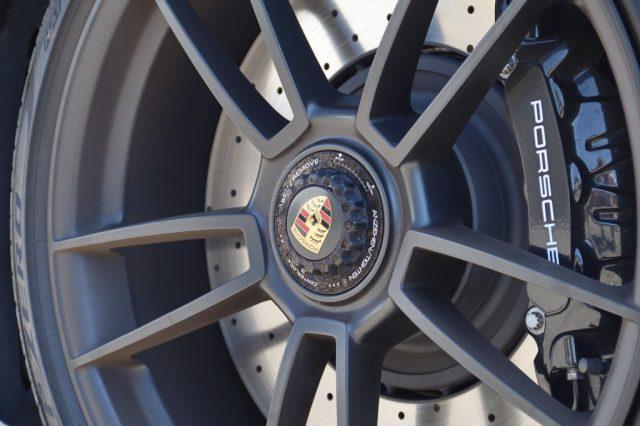 PORSCHE 911 992 Carrera 4 GTS