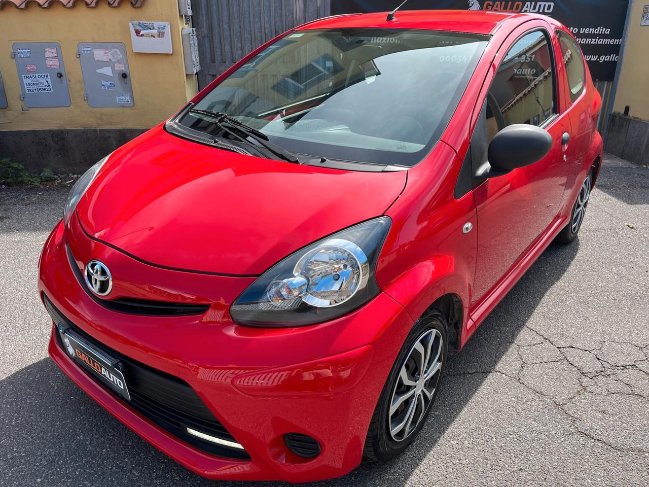 Toyota Aygo 1.0 12V VVT-i 3 porte Orange Connect