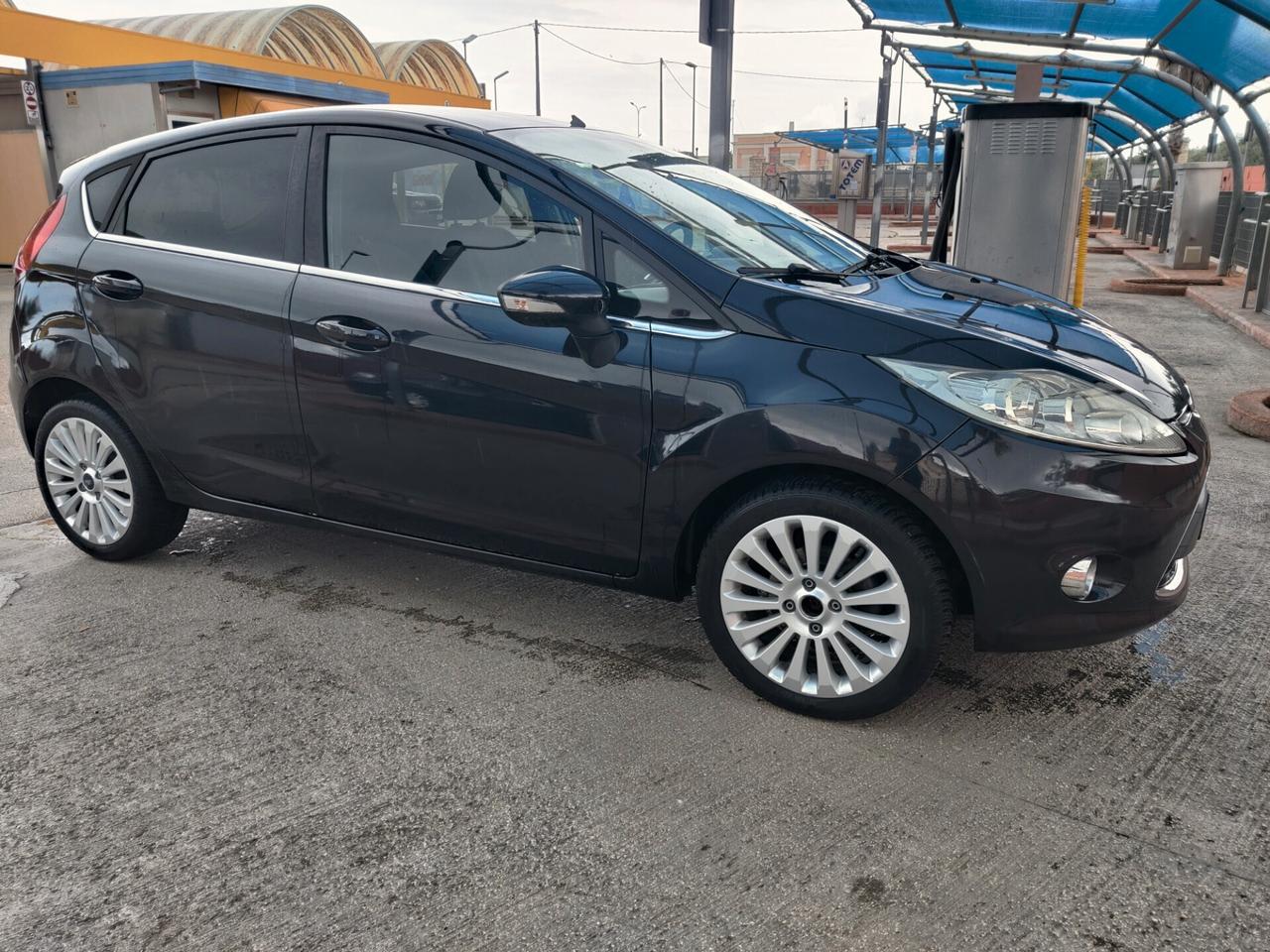 Ford Fiesta 1.4 TDCi 5p. Titanium